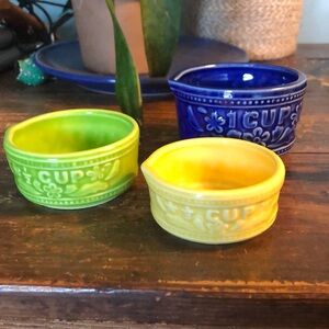 Vintage ceramic measuring bowls made in Japan